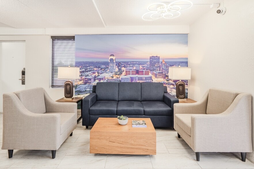 More Photos Of 200 S Broad St, Winston-Salem Hotel For Sale