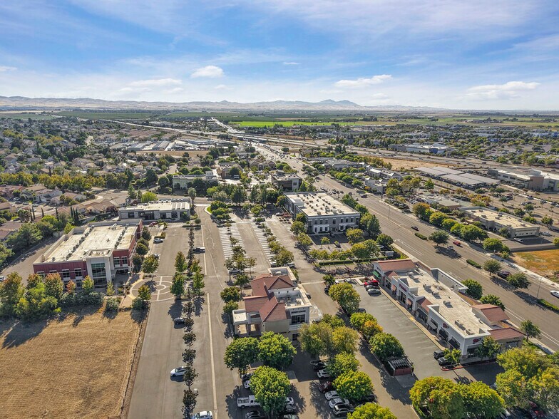 More Photos Of 2140 W Grant Line Rd, Tracy Office For Sale