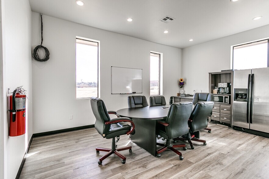 More Photos Of 1140 NW 192nd St, Edmond Office For Lease