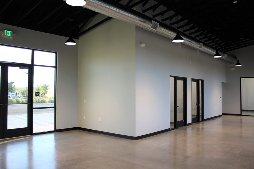 More Photos Of 2455 Beacon St, Chico Office For Lease