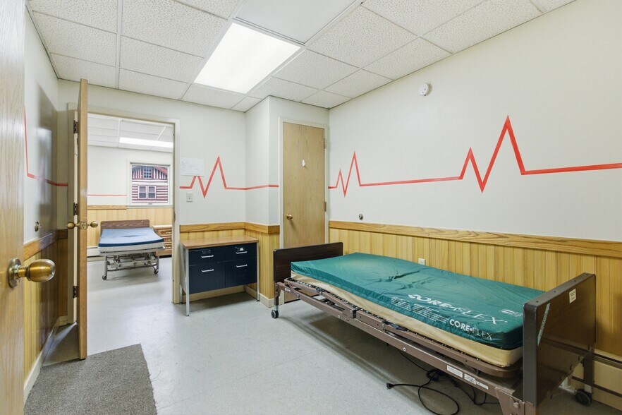 More Photos Of 89 Nolan Rd, Penfield General Retail For Sale