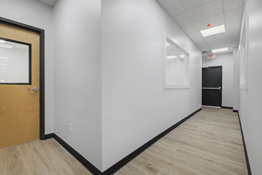 More Photos Of 207 Iris Dr, Hendersonville Daycare Center For Sale