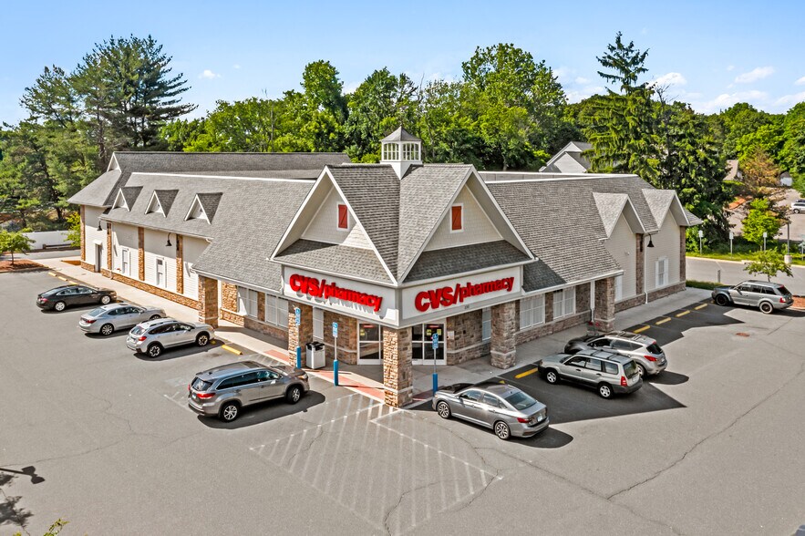 More Photos Of 330 Main St, Farmington Drugstore For Sale