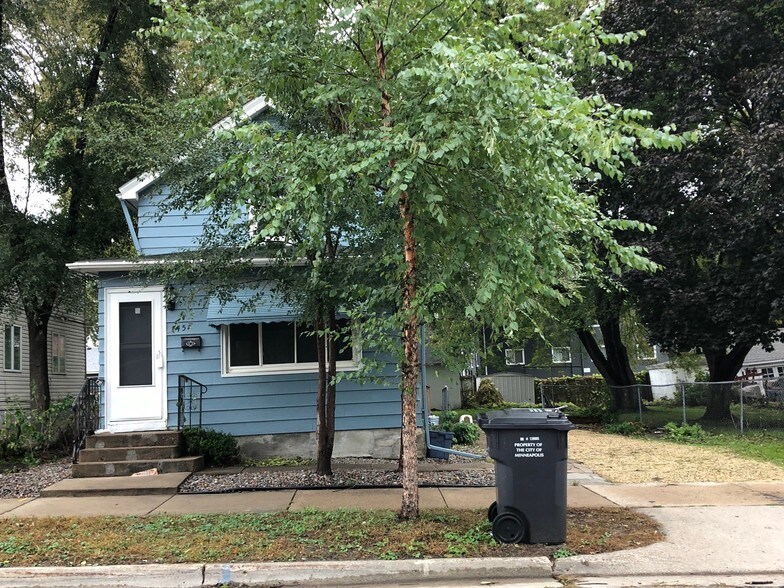More Photos Of 745 Tyler St NE, Minneapolis Land For Sale