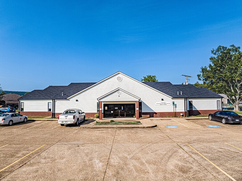 More Photos Of 1821 E Main St, Mountain View Office For Sale