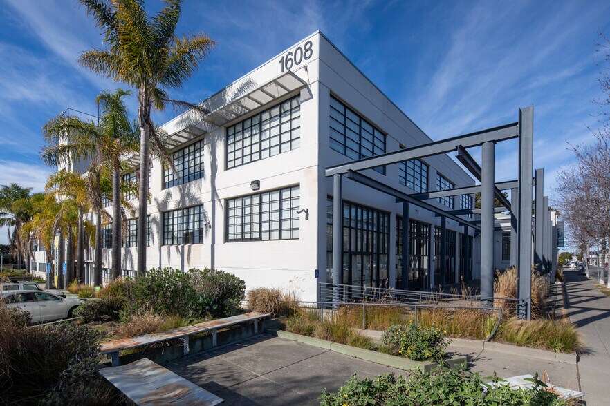 More Photos Of 1608 4th St, Berkeley Office For Lease