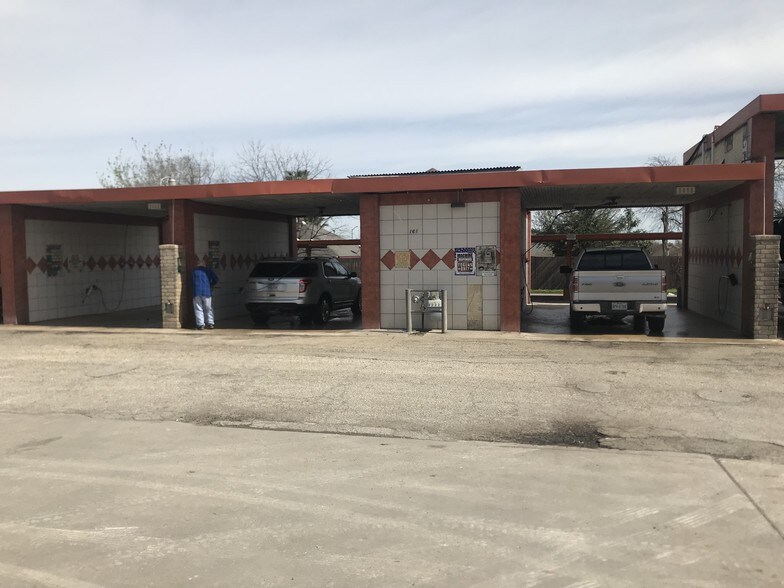 More Photos Of 1610 Callaghan Rd, San Antonio Carwash For Sale