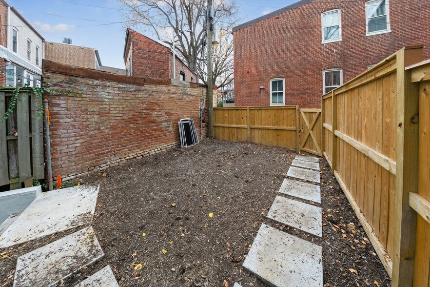 More Photos Of 709 Massachusetts Ave NE, Washington Apartments For Lease