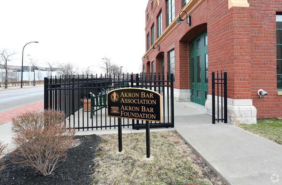 More Photos Of 57 S Broadway St, Akron Office For Lease