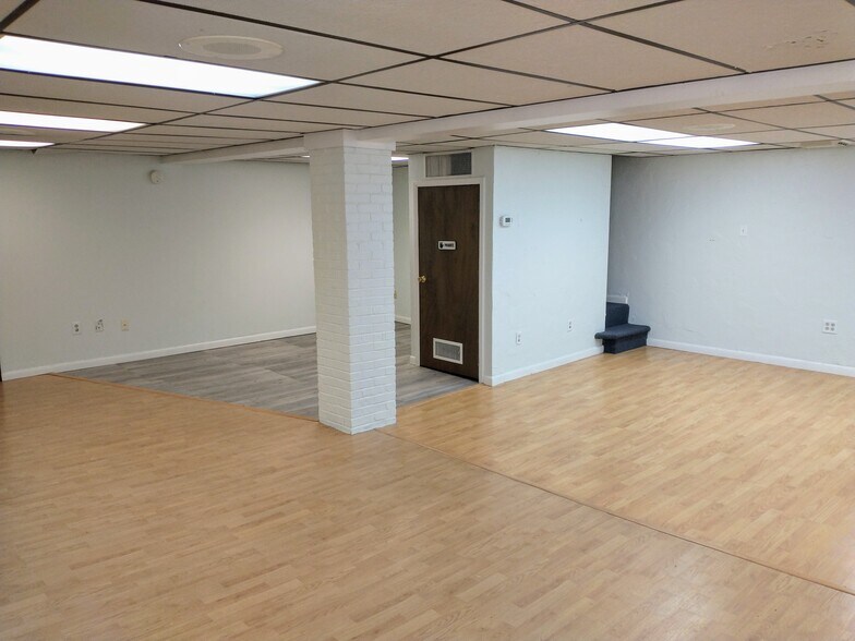 More Photos Of 2221 Penn Ave, Reading Storefront Retail Residential For Lease