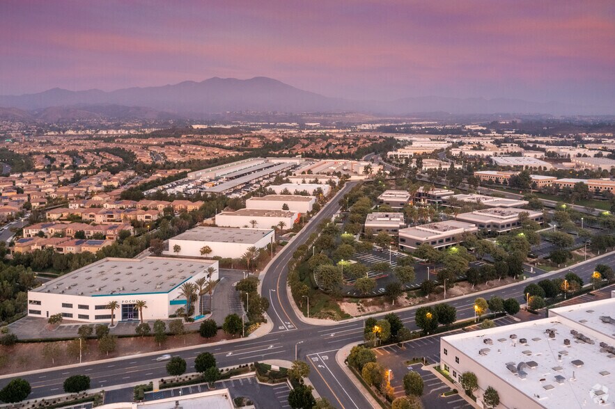 More Photos Of 25391 Commercentre Dr, Lake Forest Coworking Space