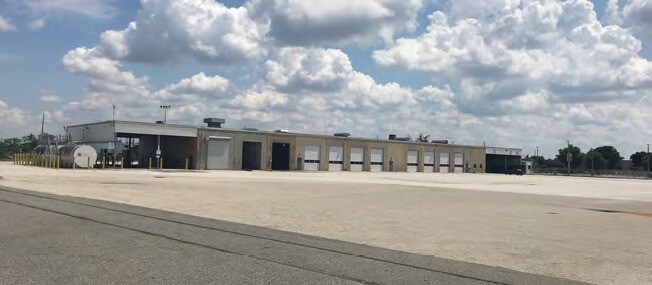 More Photos Of 4401 Seaboard Rd, Orlando Warehouse For Lease