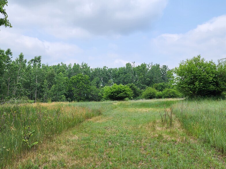 More Photos Of 2940 Cambria Rd, Hillsdale Apartments For Sale