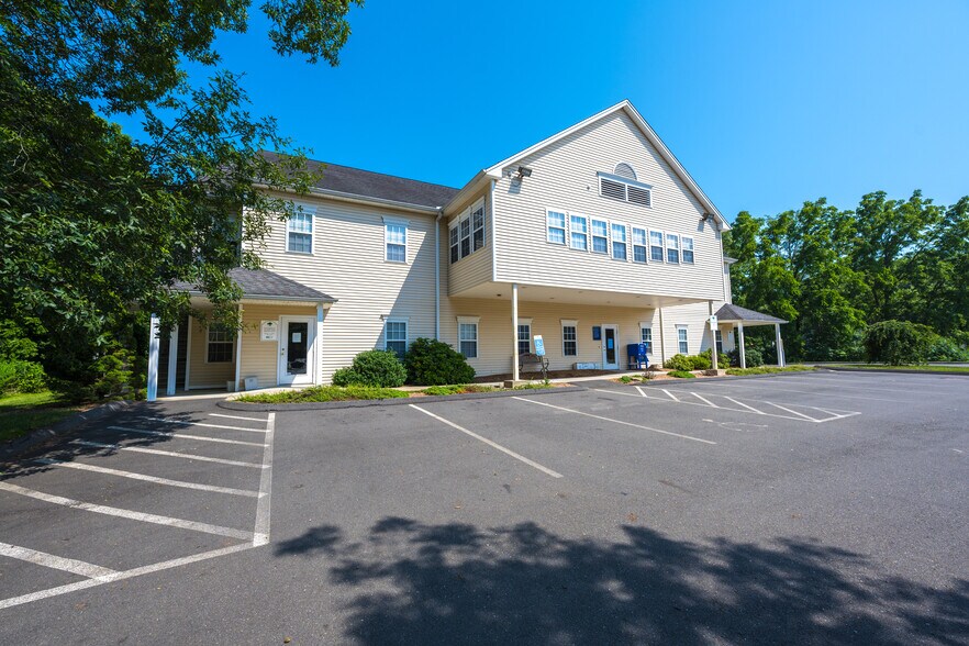 More Photos Of 5 Durham Rd, Guilford Medical For Lease