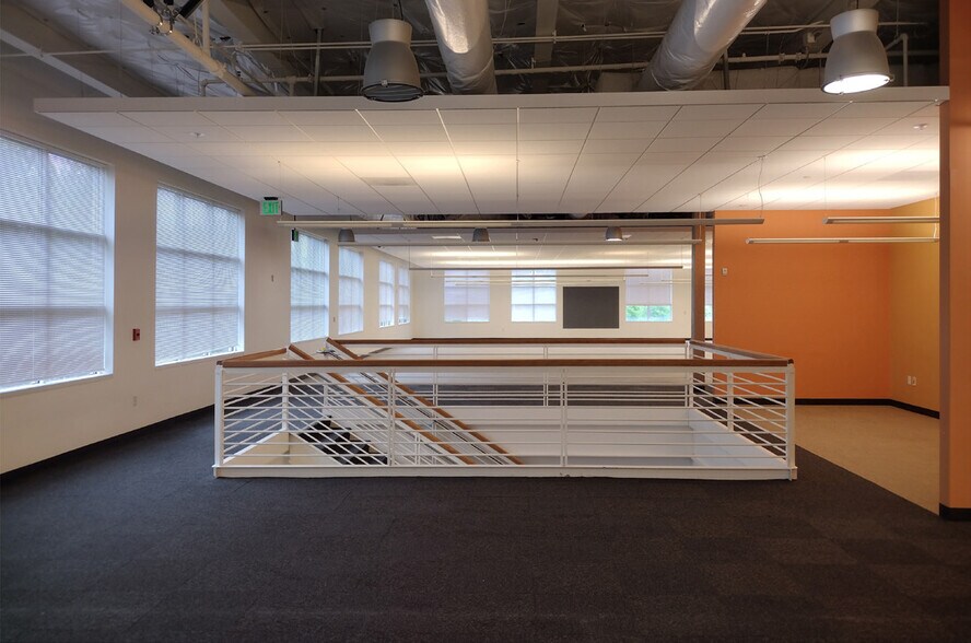 More Photos Of 555 International Way, Springfield Office For Lease