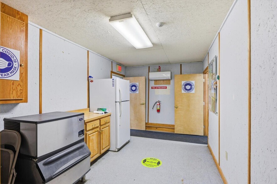 More Photos Of 58 Main st, Charlestown Office For Sale