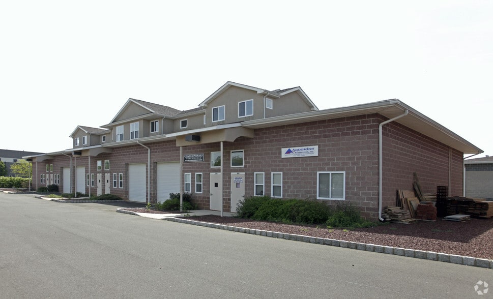 More Photos Of 100-110 Park Ave, Manalapan Township Flex For Lease