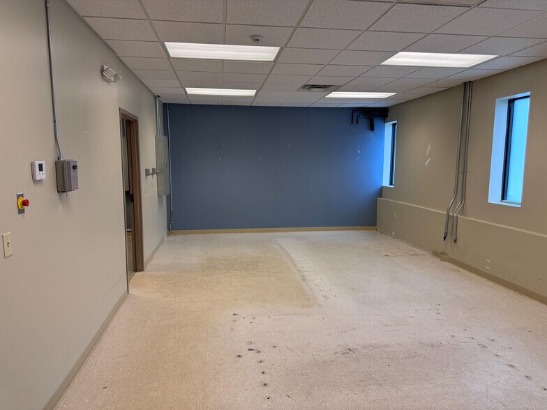 More Photos Of 1630 Maple Rd, Buffalo Medical For Lease