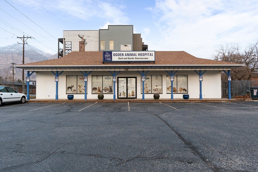 More Photos Of 208 S Washington Blvd, Ogden General Retail For Sale