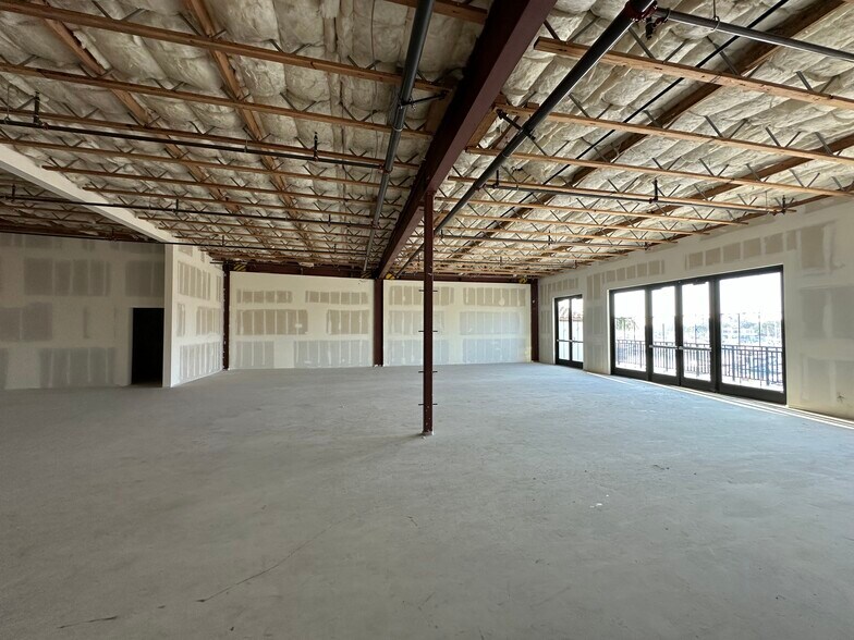 More Photos Of 4625-4635 Admiralty Way, Marina Del Rey Unknown For Lease