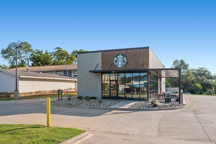 More Photos Of 598 S Jackson St, Jacksonville Restaurant For Sale