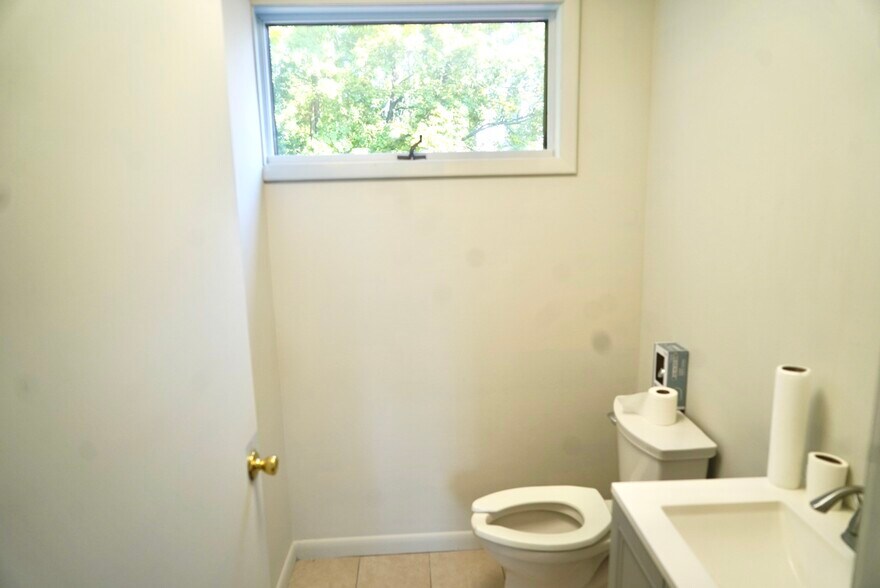 More Photos Of 29 Church St, Ramsey Office For Sale