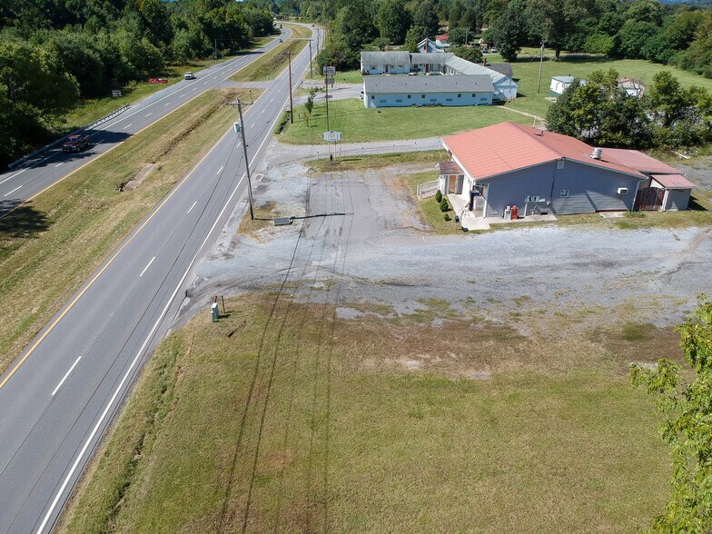 More Photos Of 2125 W Lynchburg Salem Tpke, Bedford Storefront Retail Office For Lease
