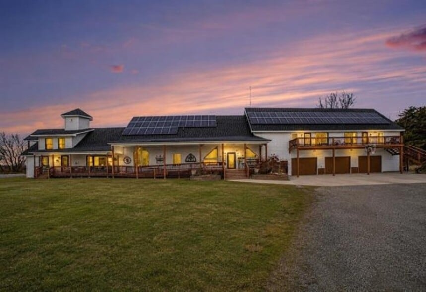 Primary Photo Of 11239 N Loomis Rd, Clare Specialty For Sale