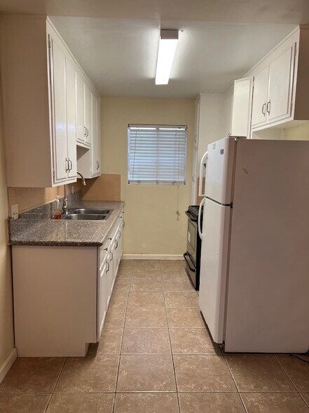 More Photos Of 155 E G St, Brawley Apartments For Sale