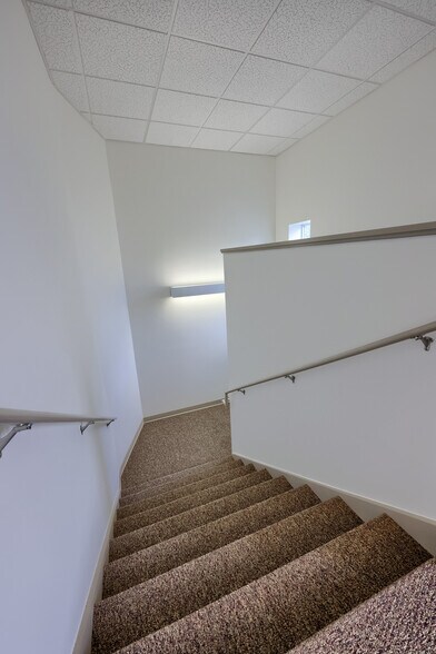 More Photos Of 1864 Oregon Pike, Lancaster Office For Sale