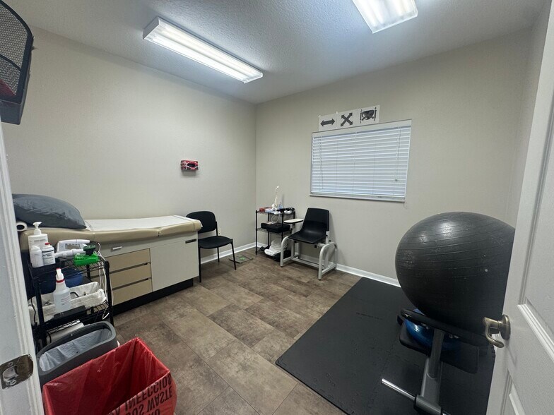 More Photos Of 3212-3214 Hillsdale Ln, Kissimmee Medical For Lease