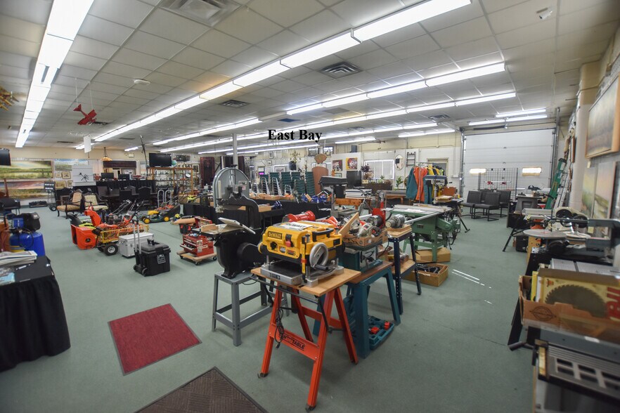 More Photos Of 11802 145 St NW, Edmonton Warehouse For Sale