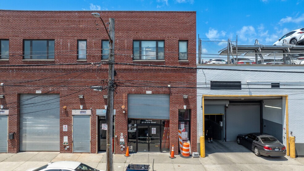 More Photos Of 3718 57th St, Woodside Distribution For Sale