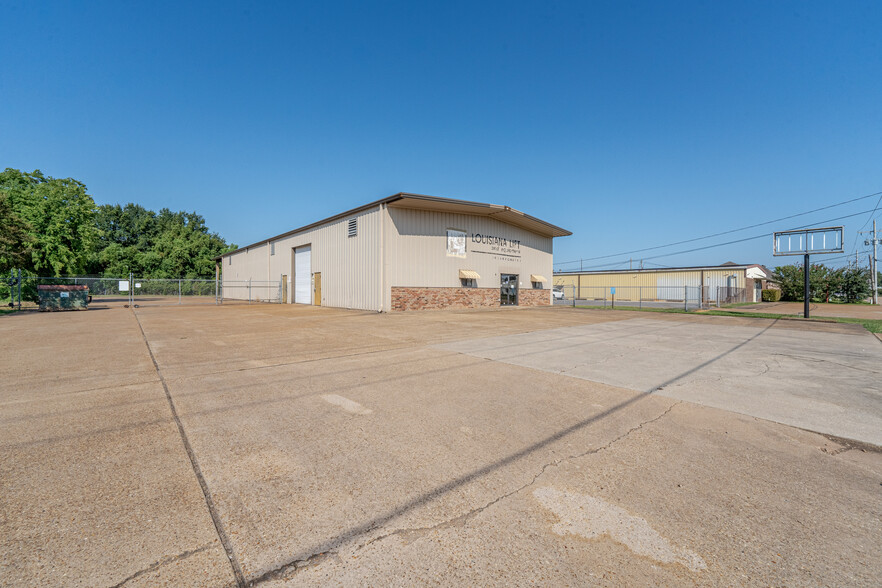 Primary Photo Of 200 Windermere Blvd, Alexandria Light Distribution For Lease