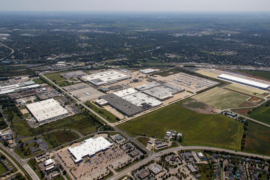 More Photos Of 325 State Route 31, Montgomery Unknown For Lease