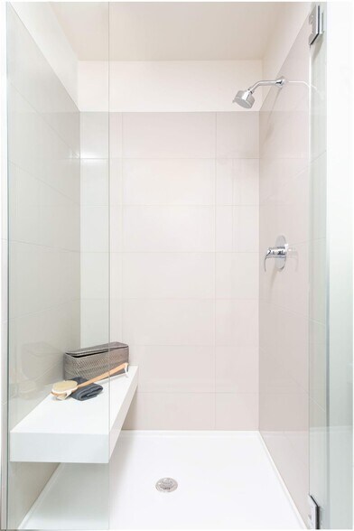 More Photos Of 1430 2nd Ave, Seattle Apartments For Lease