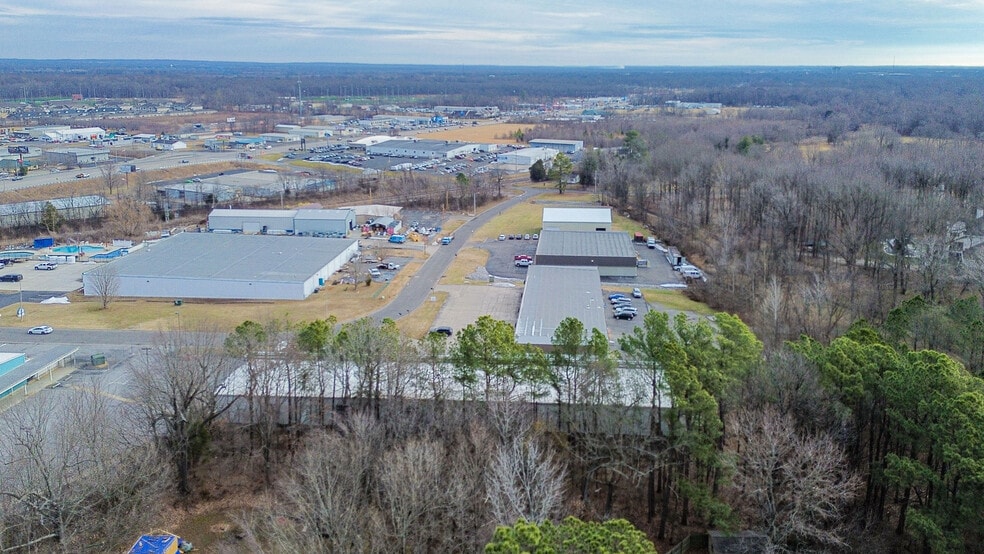 More Photos Of 3530 Park Plaza Rd, Paducah Flex For Lease