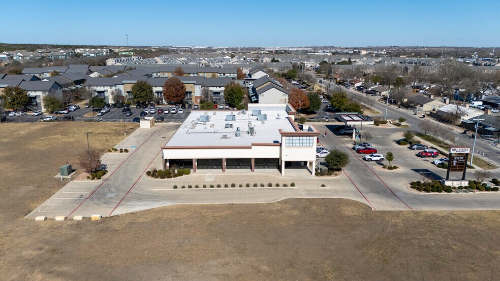 More Photos Of 641 Mill St, San Marcos Restaurant For Lease