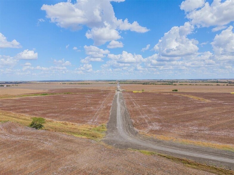 More Photos Of 000 Wells Lane, Manor Land For Sale