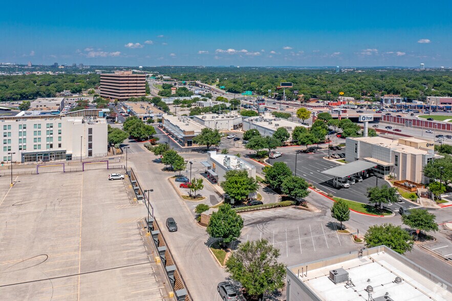 More Photos Of NW Loop 410 @ Blanco Rd, San Antonio Unknown For Lease