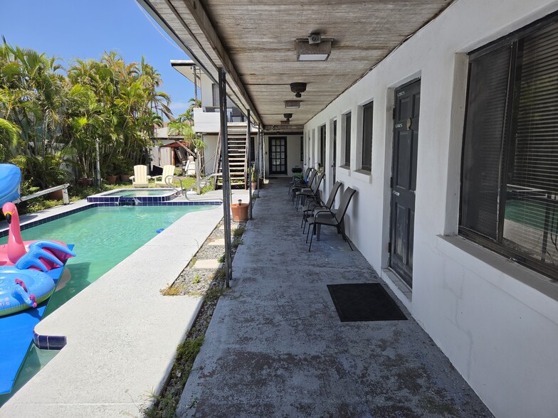 More Photos Of 580 Bay Esplanade, Clearwater Apartments For Sale