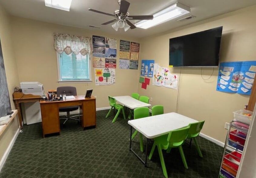 More Photos Of 201 N Lynchburg St, Chestertown Religious Facility For Sale