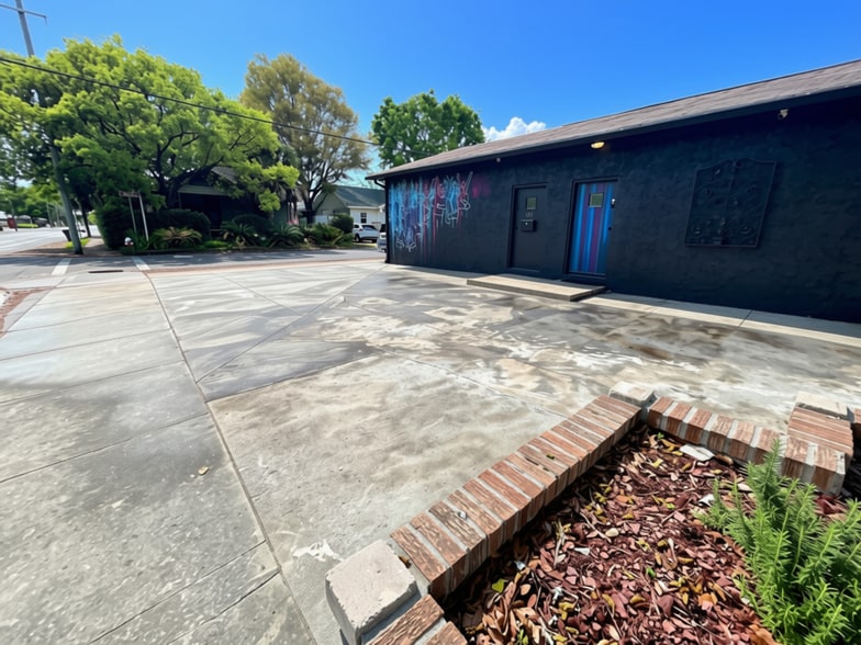 More Photos Of 501 E Gadsden St, Pensacola Office For Lease