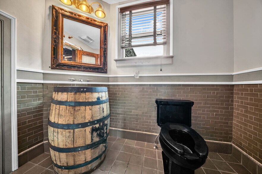 More Photos Of 1449 Irving St, Rahway Storefront For Sale