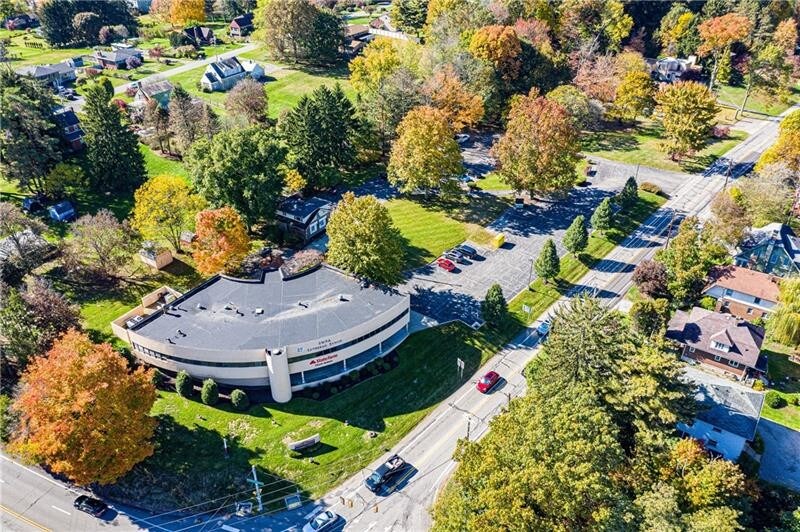 More Photos Of 9625 Perry Hwy, Pittsburgh Office For Lease