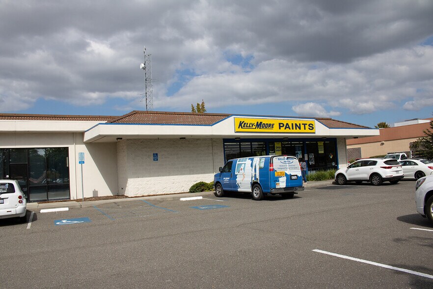 More Photos Of 320-480 Rohnert Park Expy, Rohnert Park Unknown For Lease