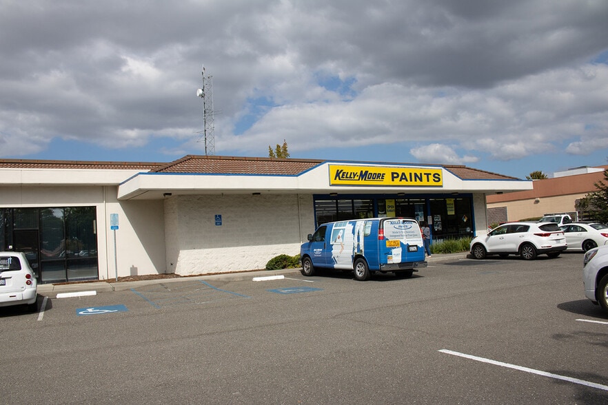 More Photos Of 480-484 Rohnert Park Expy W, Rohnert Park Freestanding For Lease