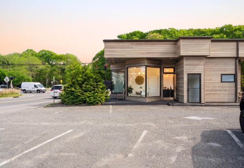 More Photos Of 81 Montauk Hwy, Wainscott Storefront Retail Office For Lease