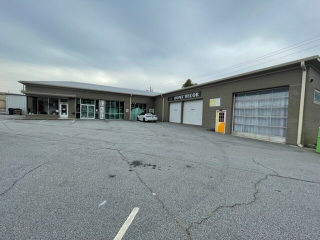 More Photos Of 116 W Bankhead Hwy, Villa Rica Storefront Retail Office For Sale