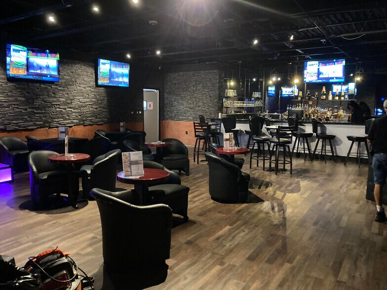 More Photos Of 2851 US Highway 19, Holiday Bar For Sale